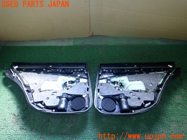 3UPJ=9226290638]クラウンハイブリッド アスリートG リボーン ピンク(AWS210)純正 リアドア内張り 中古_5