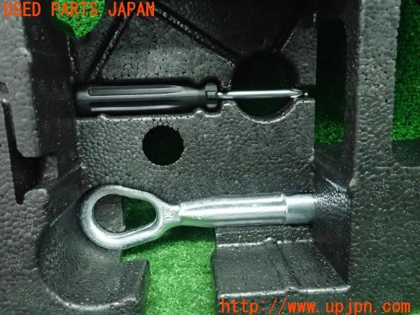 3UPJ=9226320625]BMW ミニ(MINI)ジョンクーパーワークス(JCW F56)純正 パンク修理キット 中古_4