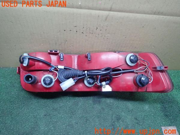 3UPJ=9226340547]ポルシェ 968(968)純正 左テールランプ 中古_2