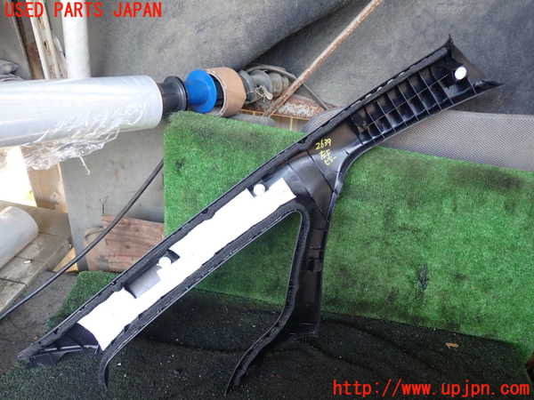 1UPJ-9226397660]ヴォクシーハイブリッド(ノアハイブリッド)(ZWR80G)左フロントピラートリム ジャンク部品取り_4