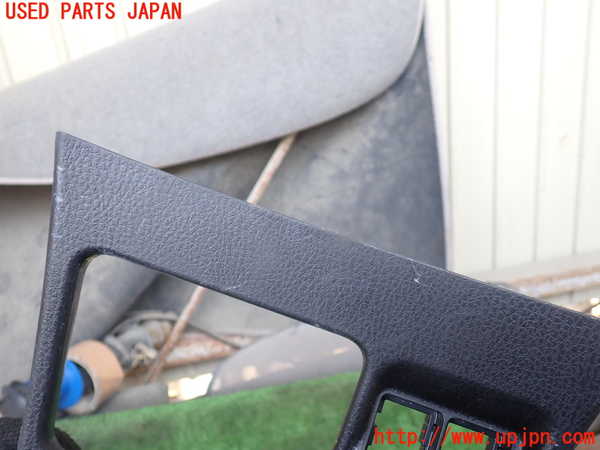 1UPJ-9226397691]ヴォクシーハイブリッド(ノアハイブリッド)(ZWR80G)内装トリム類1 中古_2