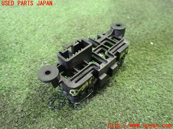2UPJ-9226416308]エクリプスクロス PHEV(GL3W)スイッチ3 (EV/バッテリーセーブ・チャージモード) 中古_2