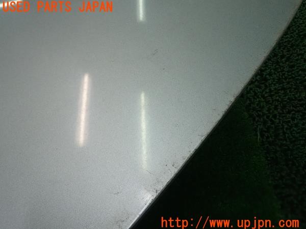 3UPJ=9226420012]NISSAN 日産 リーフ(ZE1)純正 充電ポートリッド 給電口蓋 カバー 中古_5