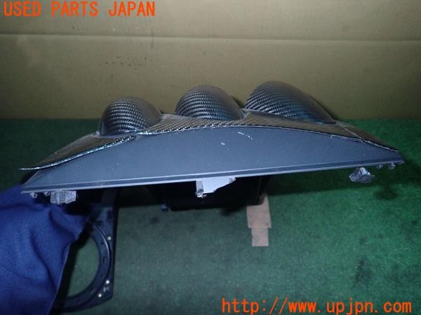 3UPJ=9226430605]フェアレディZ(HZ33)前期 純正 オーディオパネル シフトパネル カーボン調カバー付き 中古_4