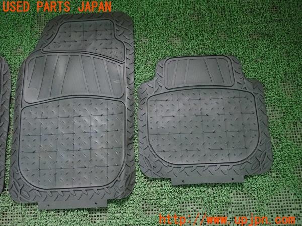 3UPJ=9226430629]フェアレディZ(HZ33)前期 社外 フロアマット 汎用品 中古_5