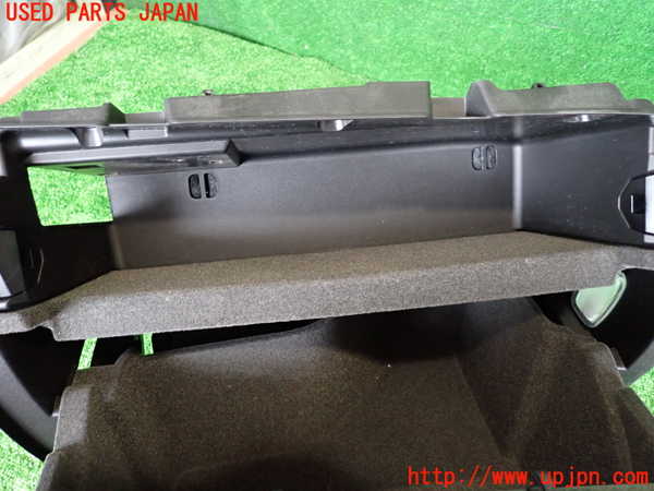 2UPJ-9226467516]ベンツ B180(246242)(W246)グローブボックス1 中古_4