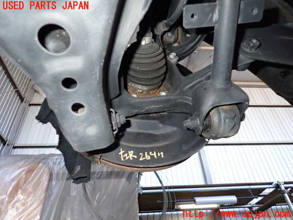 5UPJ-9226474305]CX-5(KF2P)左リアナックルハブ 中古_2