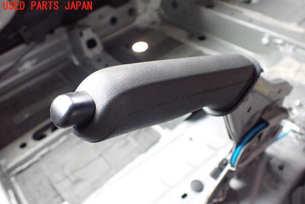 2UPJ-9226487550]ヤリス(YARIS) ハイブリッド(MXPH15)サイドブレーキレバー 中古_3