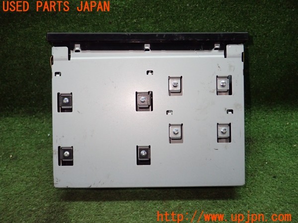 3UPJ=9226540549]アウディ TT クーペ (8JCDA)純正 Clarion クラリオン J0AAE2D01 ナビ拡張パネル RCA端子 USBポート ETCブラケット 中古_4