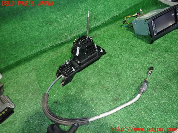 2UPJ-9226547555]アウディ・TT クーペ(8JCDA)ATシフトレバー 中古_2