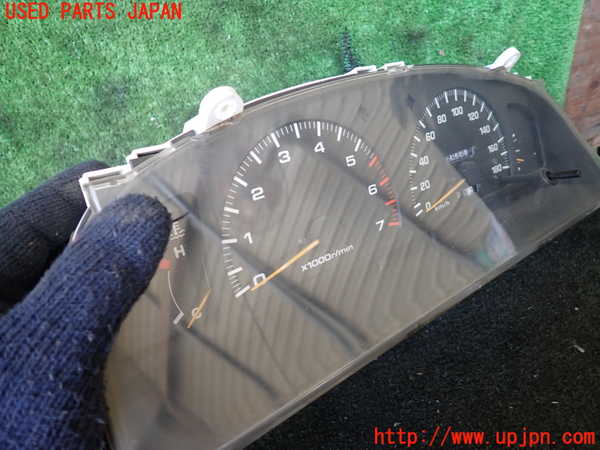 1UPJ-9226576170]ハイラックスサーフ(RZN185W)スピードメーター 中古_2