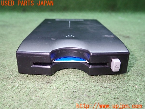 3UPJ=9226580549]ポルシェ カイエンＧＴＳ(9PAM4801G 957型)Clarion クラリオン BCR-HD1000A RKA-252-100 カードリーダー 中古_4