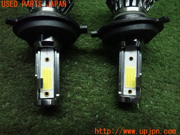 3UPJ=9226610505]ハイラックスサーフ(RZN185W)前期 社外 LEDバルブ ヘッドライト H4 中古_3