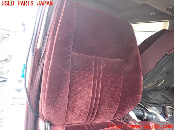 1UPJ-9226657035]ハイエースワゴン100系(LH100G)運転席シート 中古_2