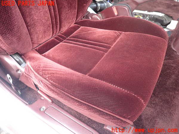 1UPJ-9226657035]ハイエースワゴン100系(LH100G)運転席シート 中古_3