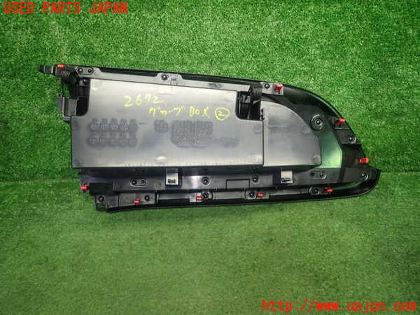 1UPJ-9226727517]アクア(AQUA)(MXPK11)グローブボックス2 中古_4