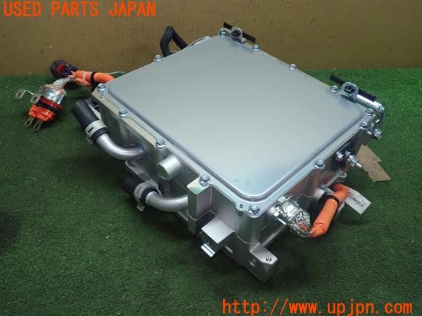 3UPJ=9226730512]アウトランダー(GN0W)純正 W005T70481 DC/DCコンバーター? 中古_4