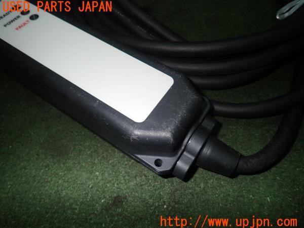 3UPJ=9226730550]アウトランダー(GN0W)純正 9482A426 充電コード ケーブル 200V 15A 中古_3