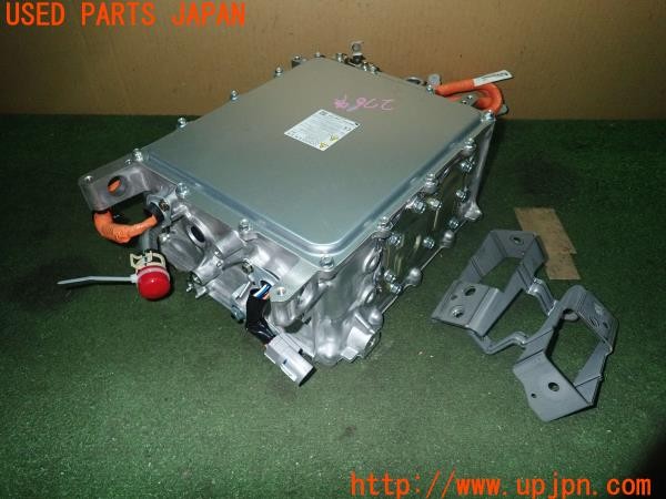 3UPJ=9226740522]アウトランダーPHEV(GG2W)後期 純正 W005T70272 DC/DCコンバーター バッテリーチャージャー 中古_2