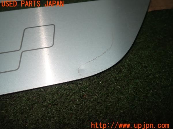 3UPJ=9226750616]ルノー ルーテシア(RM5M1)純正 768526928R スカッフプレート 中古_2