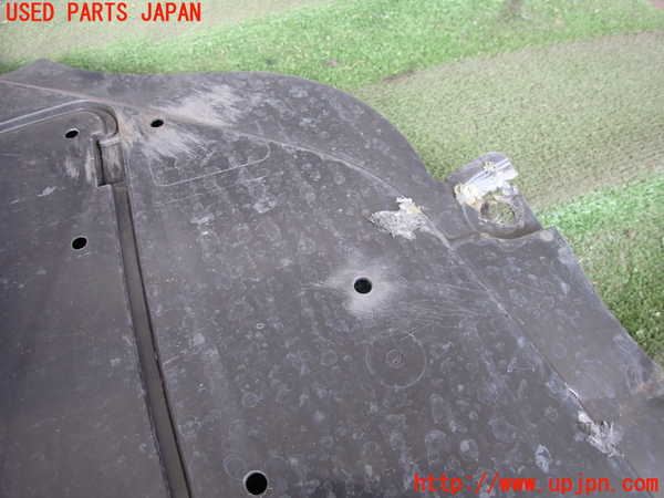 2UPJ-9226802170]ヤリス(YARIS) ハイブリッド(MXPH15)エンジンアンダーカバー 【ジャンク品】 中古_4