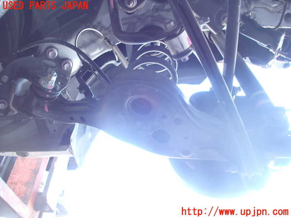 2UPJ-9226804300]ヤリス(YARIS) ハイブリッド(MXPH15)右リアナックルハブ 中古_2