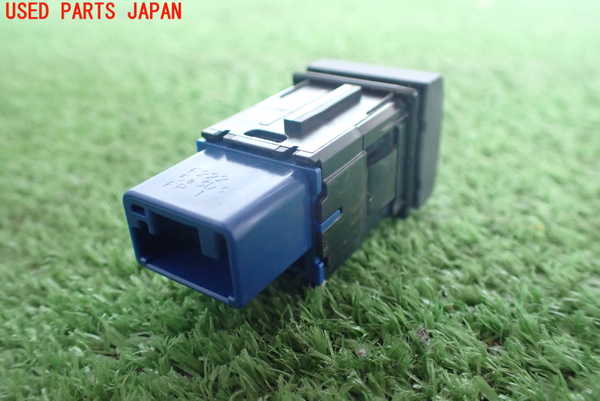 2UPJ-9226806309]ヤリス(YARIS) ハイブリッド(MXPH15)スイッチ4 (ヘッドライトオート) 中古_2