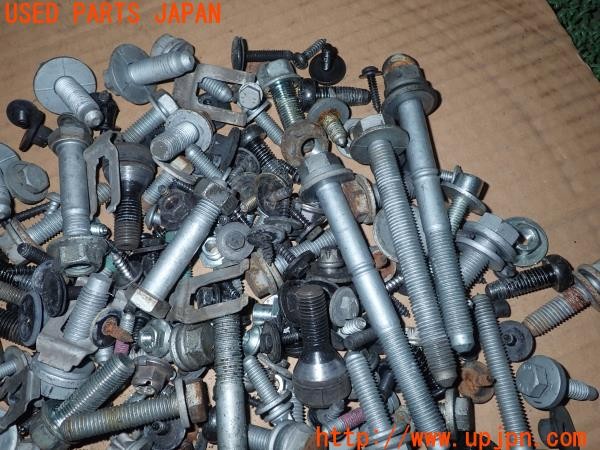 3UPJ=9226820720]BMW Z4(LM25 E89)ネジ・ナット・ステー類 ジャンク_2