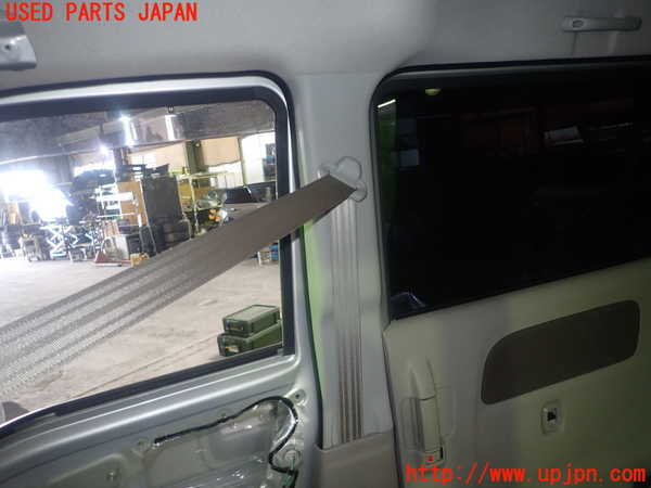 1UPJ-9226867665]エブリイ(DA17V)右センターピラートリム 中古_2