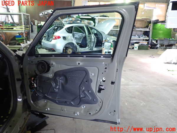 1UPJ-9226901230]BMW ミニ(MINI)クーパーD クラブマン F54(LR20)右前ドア SEKURIT M24100 中古_4