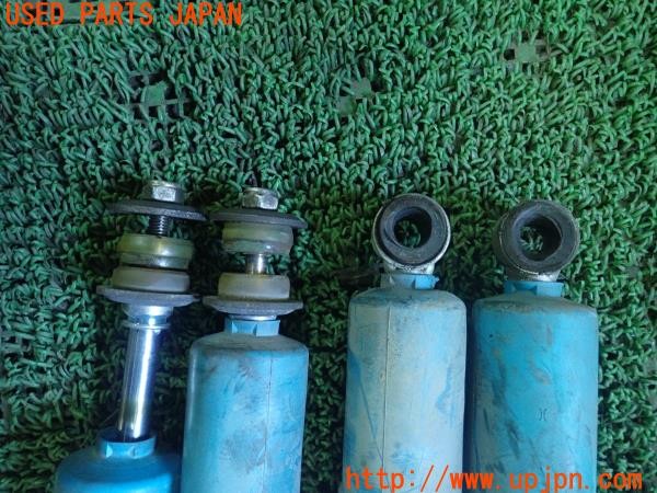 3UPJ=9226940408]キャラバン コーチ(AEGE24)BILSTEIN ビルシュタイン ショックアブソーバー 中古_3