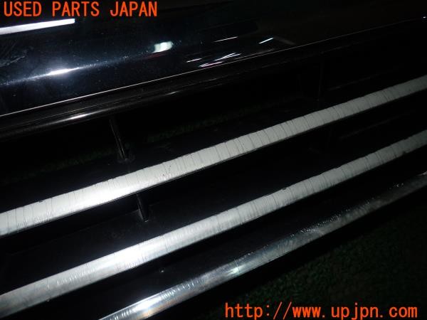 3UPJ=9226950047]ハイラックスサーフ(LN130G)純正 53100-35210 フロントグリル ラジエーターグリル 中古_3
