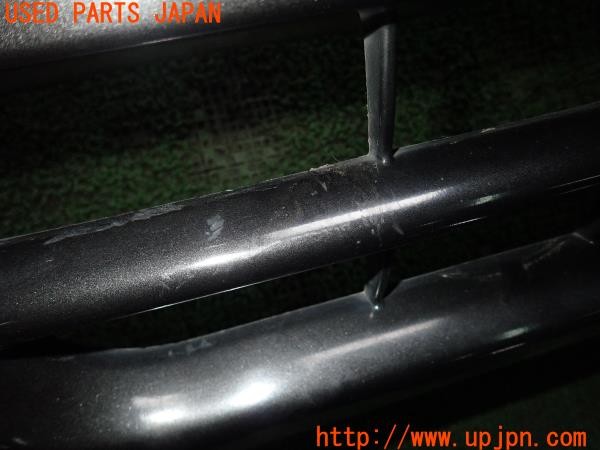 3UPJ=9226950048]ハイラックスサーフ(LN130G)純正 フロントバンパー 社外 メッキパネル・ウインカー付き 中古_4