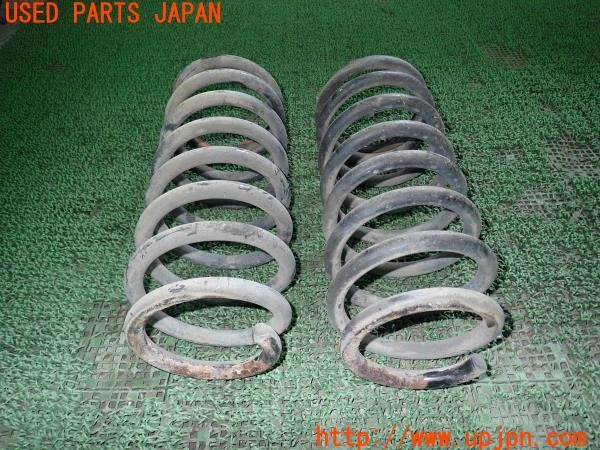 3UPJ=9226950412]ハイラックスサーフ(LN130G)社外 リアスプリング 中古_3