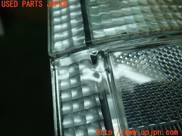 3UPJ=9226950547]ハイラックスサーフ(LN130G)TYC 11-3205 11-3206 テールランプ① 中古_3