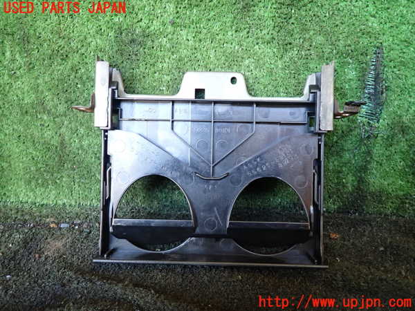1UPJ-9226957810]ハイラックスサーフ N130系 4ドア(LN130G)ドリンクホルダー 中古_4