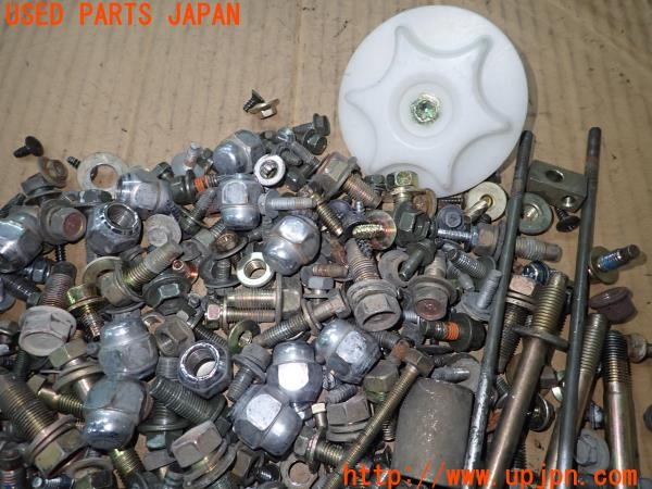 3UPJ=9226970720]ステージア 25RS(WGC34)後期 ネジ・ナット・ステー類 ジャンク_2