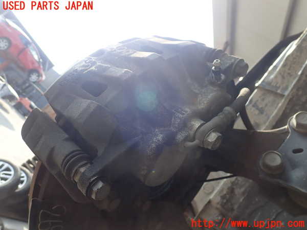 2UPJ-9226994080]レクサス・NX200t(AGZ15)右フロントキャリパー 中古_2