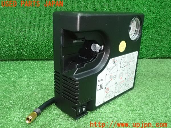 3UPJ=9227020625]BMW M135i(1B30 F20)純正 パンク修理キット エアコンプレッサー 中古_2