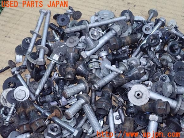 3UPJ=9227020720]BMW M135i(1B30 F20)ネジ・ナット・ステー類 ジャンク_2