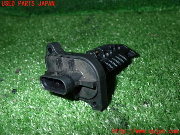 2UPJ-9227026320]BMW M135i(1B30)(F20)エアフロメーター(エアマスセンサー) 中古_3