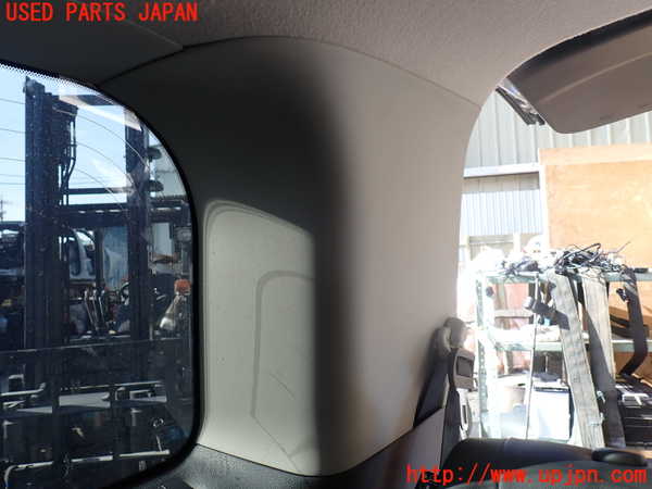 1UPJ-9227047675]エルグランド E52系(TE52)右リアピラートリム 中古_3