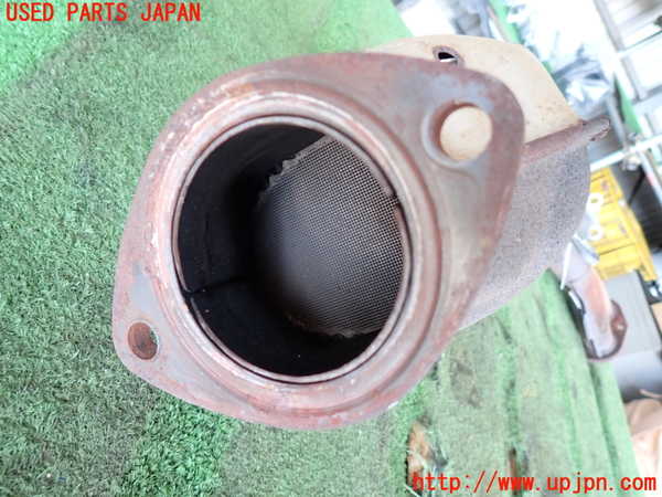 2UPJ-9227122661]ハイラックスサーフ(RZN185W)触媒1 中古_2