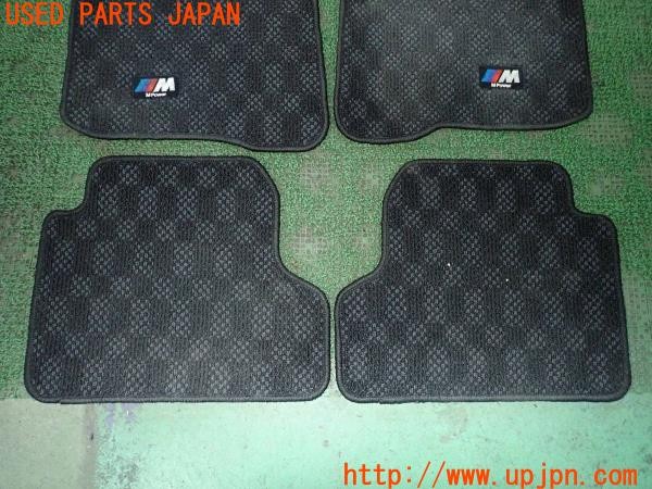3UPJ=9227130629]BMW M4(3C30 F82)純正 M Power フロアマット 右ハンドル用 中古_4