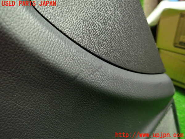 1UPJ-9227181264]ベンツ C180 クーペ C204(204349)左ドア内張り 中古_3