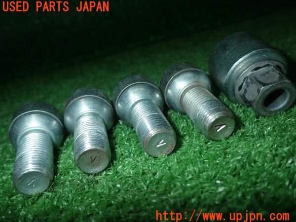 3UPJ=9227190968]VW ゴルフ ｅＴＳＩ アクティブ(CDDLA CD1系)純正 ホイールロックボルト M14×P1.5 中古_2