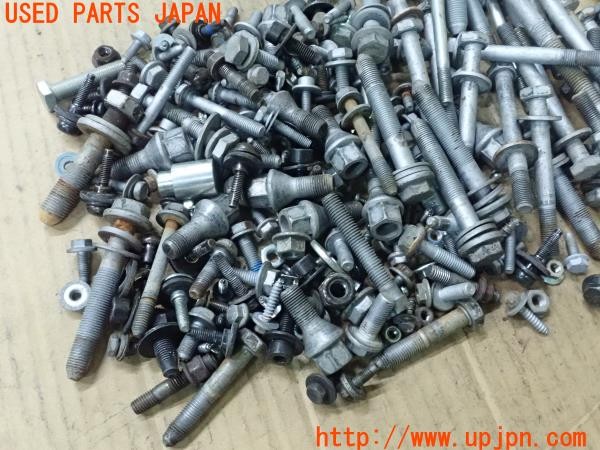 3UPJ=9227200720]アバルト 500(312142)ネジ・ナット・ステー類 ジャンク_3