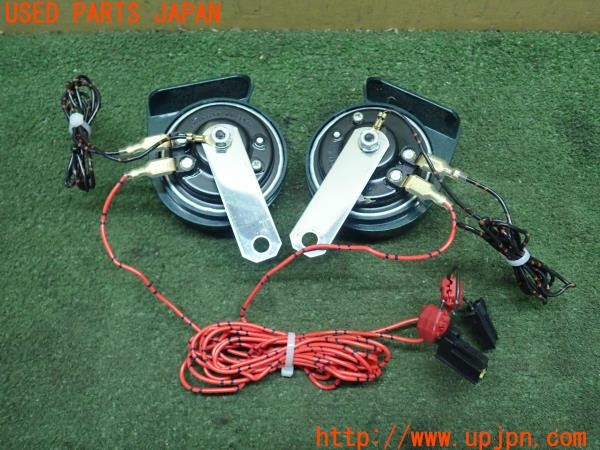 3UPJ=9227210563]クラウンエステート アスリートE(JZS171W)MITSUBA ミツバ ALPHAⅡ COMPACT HOS-04 ホーン 中古_3