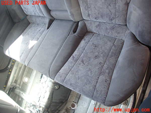 2UPJ-9227217385]クラウン エステート(JZS171W)リアシート 中古_2
