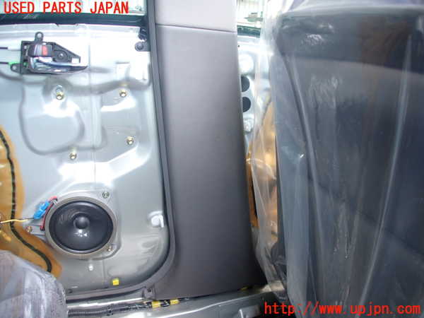 2UPJ-9227217670]クラウン エステート(JZS171W)左センターピラートリム 中古_3